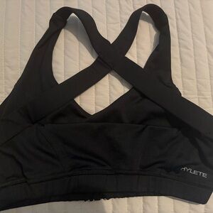 Hylete Women's Cross-Back Black Sports Bra